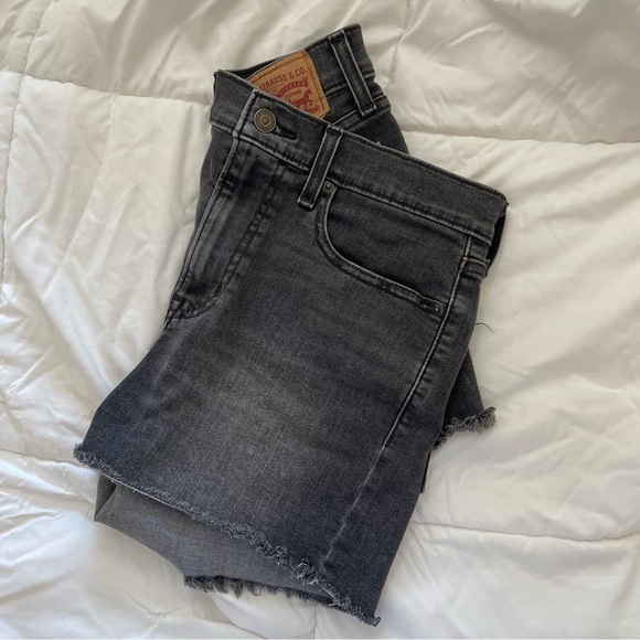 Levi’s High Rise Shorts in Scuffed Black - Picture 5 of 10